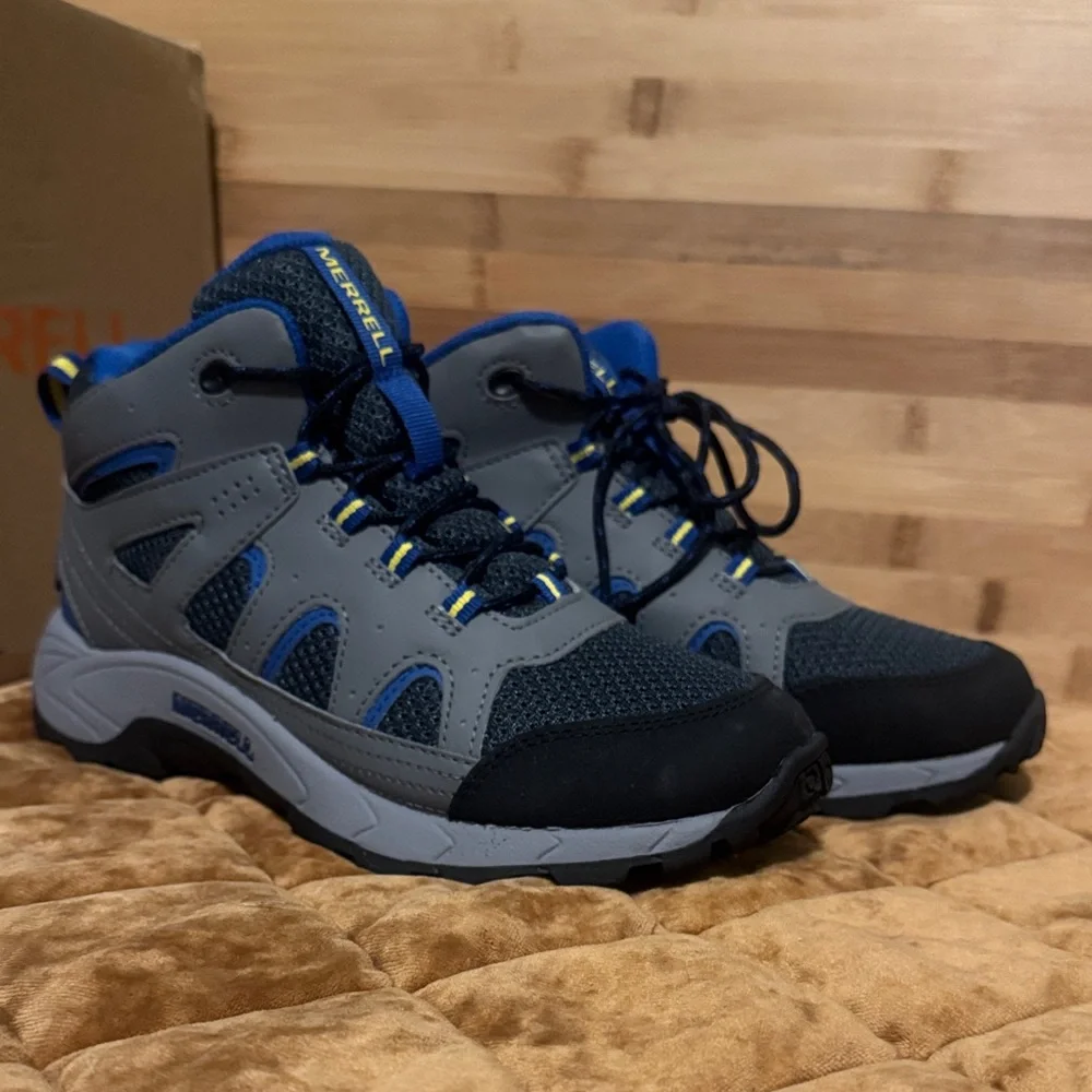 Merrell Black and Blue Outdoor hiking Boots - Picture 1 of 6